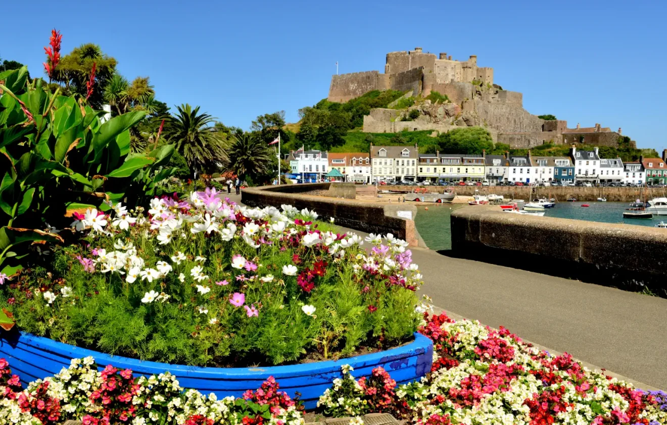 en_kanalinseln - en_jersey_gorey_mont orgueil resize